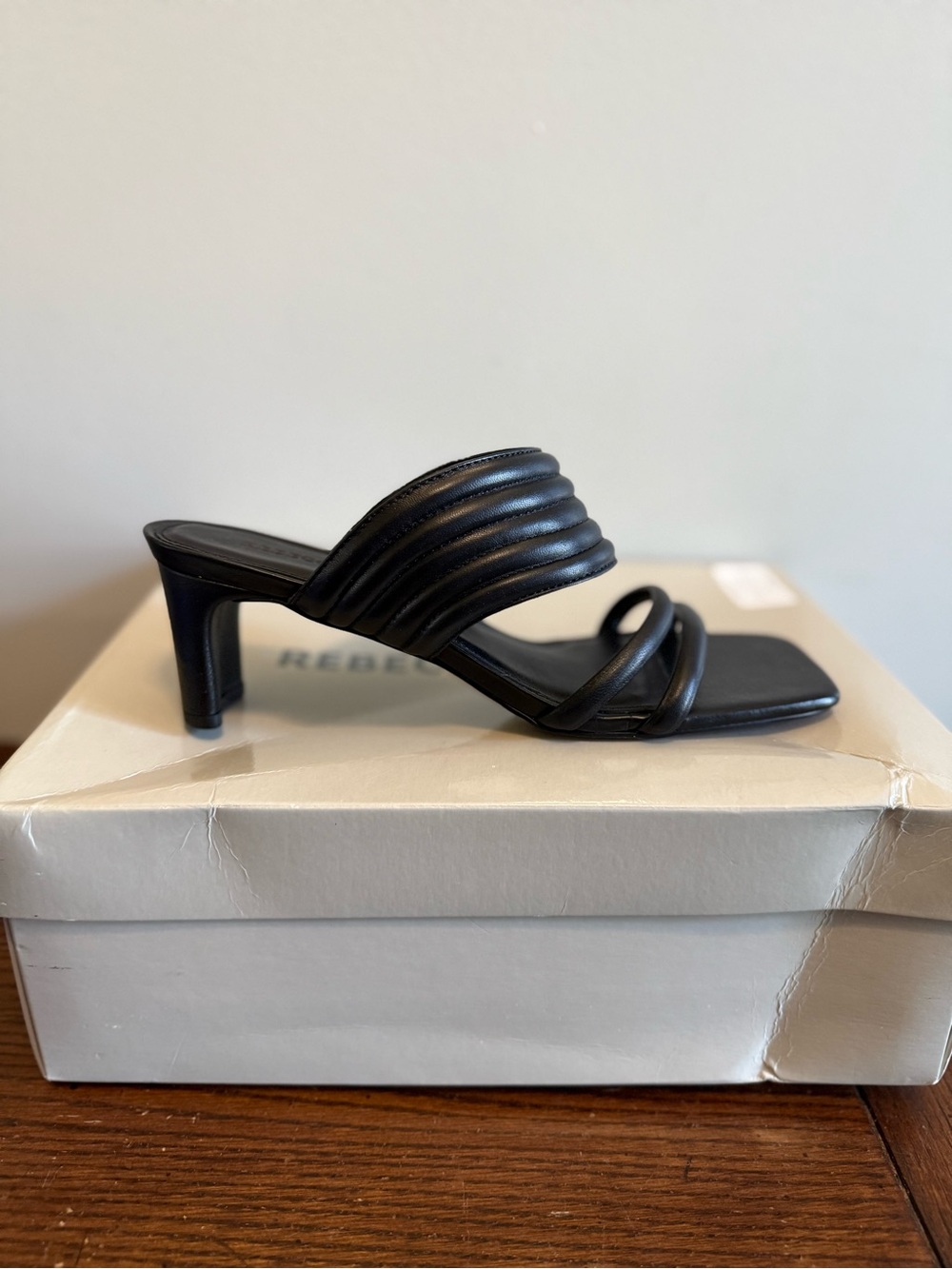 Rebecca‎ Allen The Pillow Black Leather Slide Heels - 7
